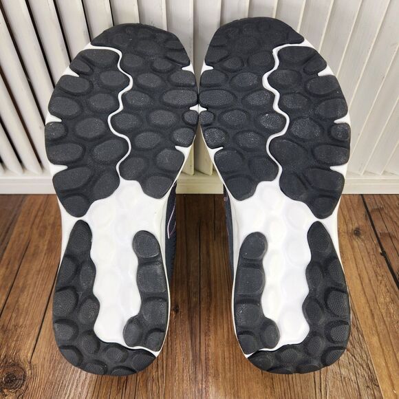 New Balance 520 v8 Womens Sz 8.5 Black White Running Gym Sneakers Shoes W520LB8 - Picture 8 of 11